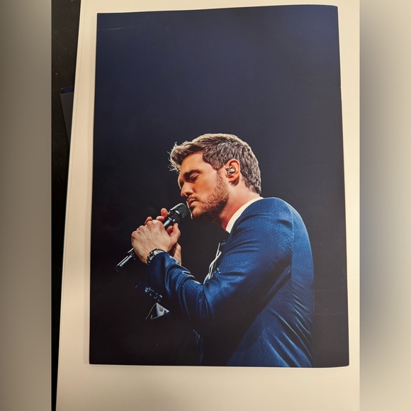 Michael Buble 2020 World Tour Program - Picture 2 of 8